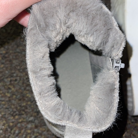 Maurices Taylor Elastic Fur Sneaker Wedge - Picture 6 of 8